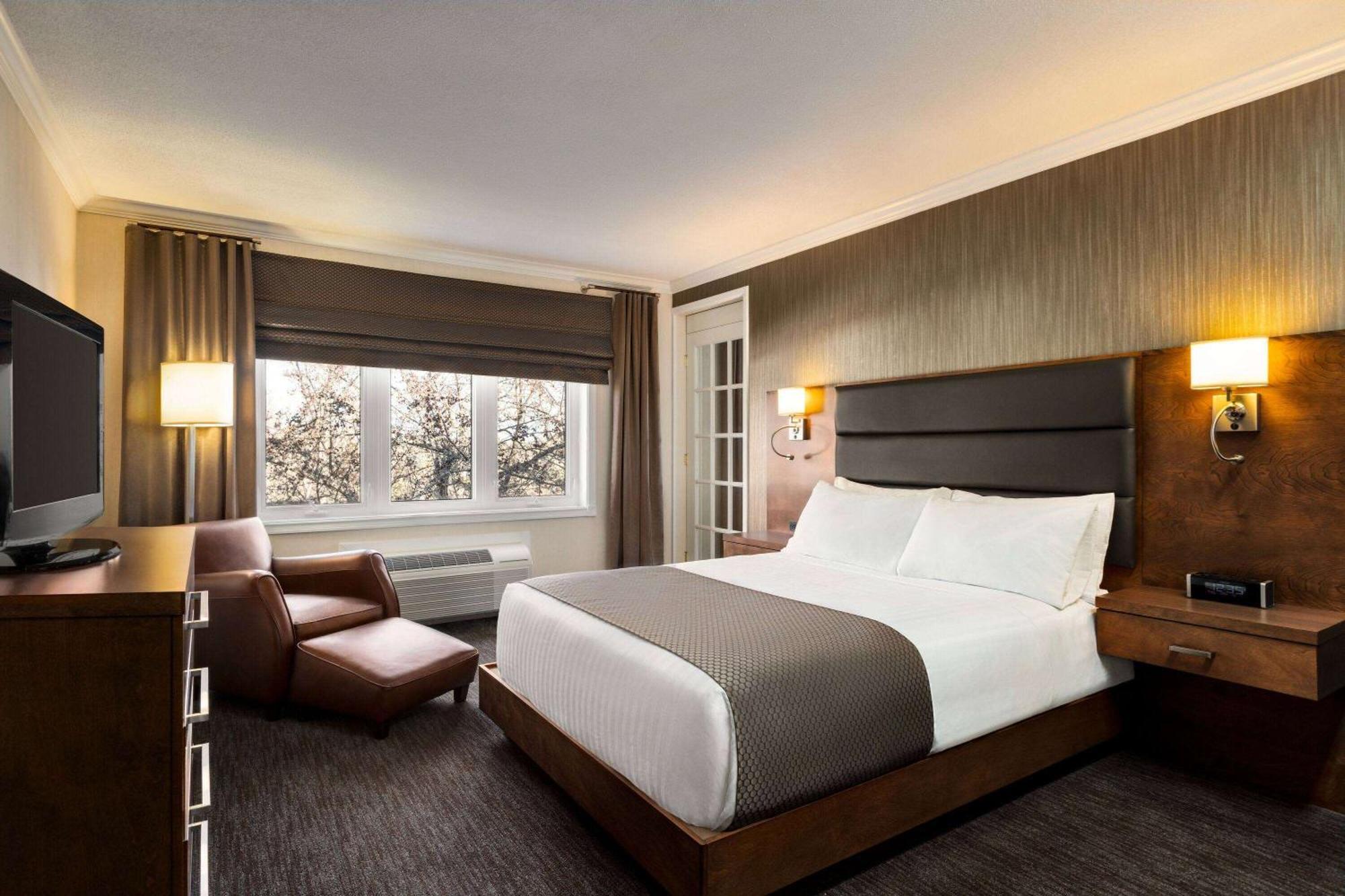 Atlantic Host Hotel, Trademark Collection By Wyndham Bathurst Extérieur photo