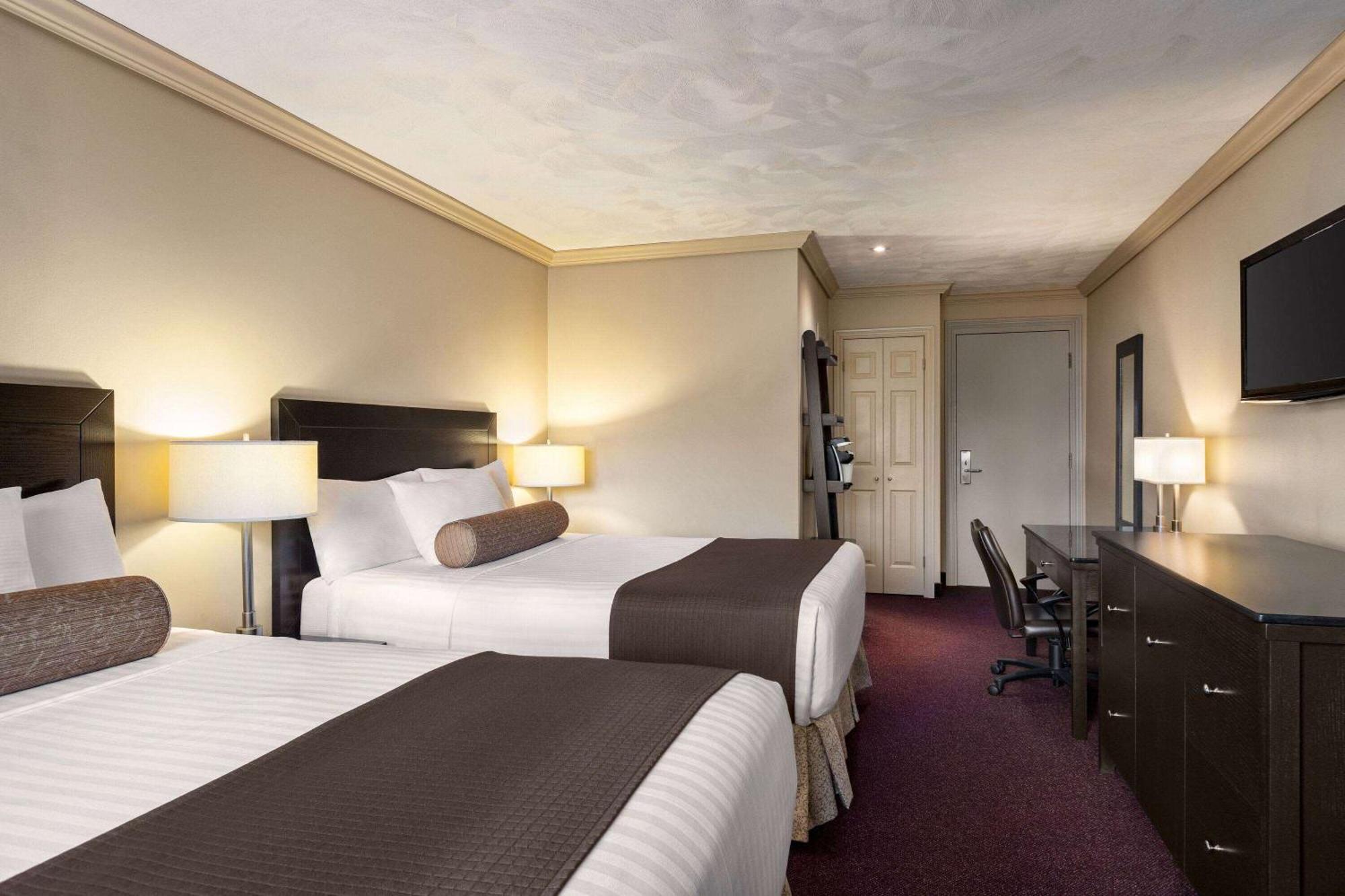 Atlantic Host Hotel, Trademark Collection By Wyndham Bathurst Extérieur photo